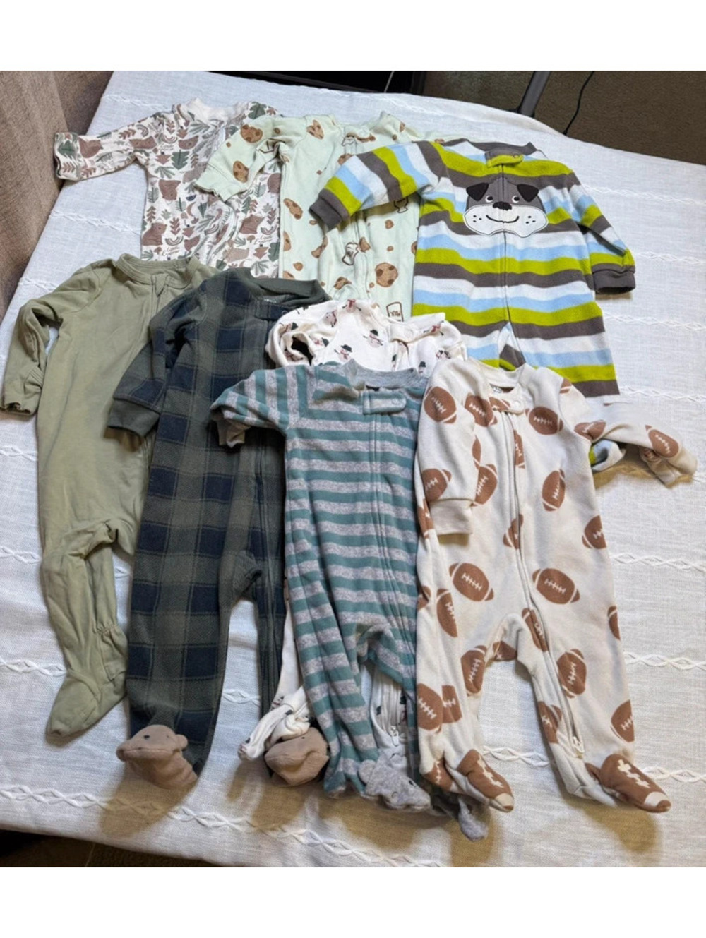 Lot of 8 baby boys sleepers 0-3, 6m, 9m